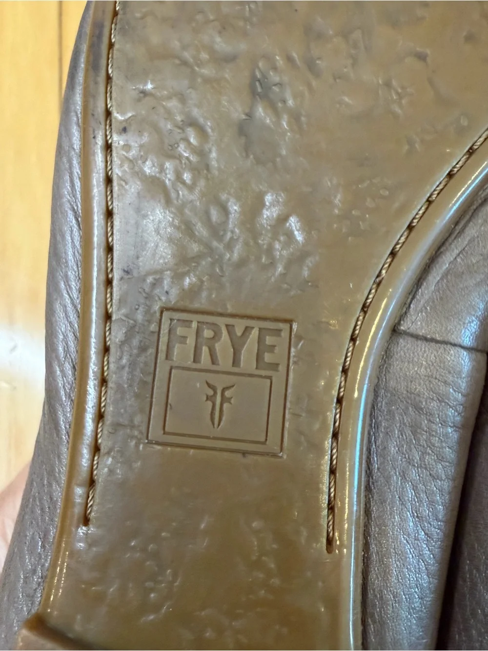 FRYE Regina Grey Leather Pointed Toe Ballet Flats Whipstitch Back Heel Tie 7.5